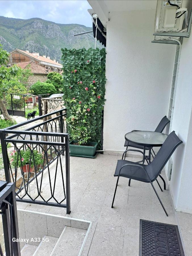 Apartment Marina 2 Kotor Buitenkant foto